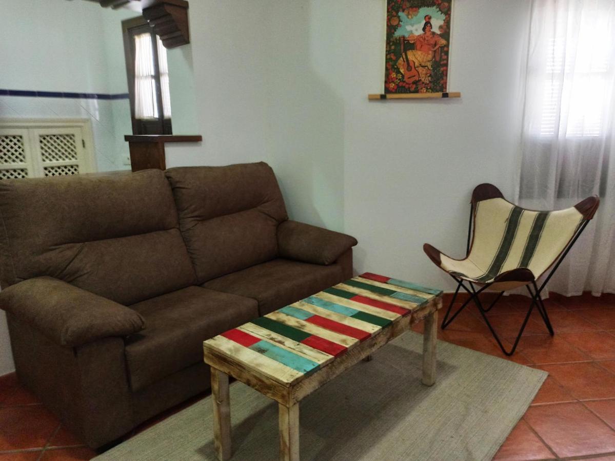 Frenteabastos Suites Cafe Hostal & Apartments カルモナ エクステリア 写真
