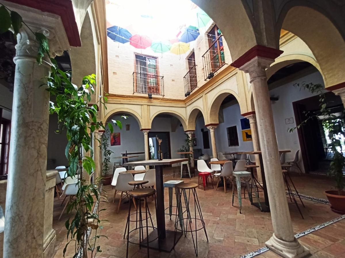 Frenteabastos Suites Cafe Hostal & Apartments カルモナ エクステリア 写真