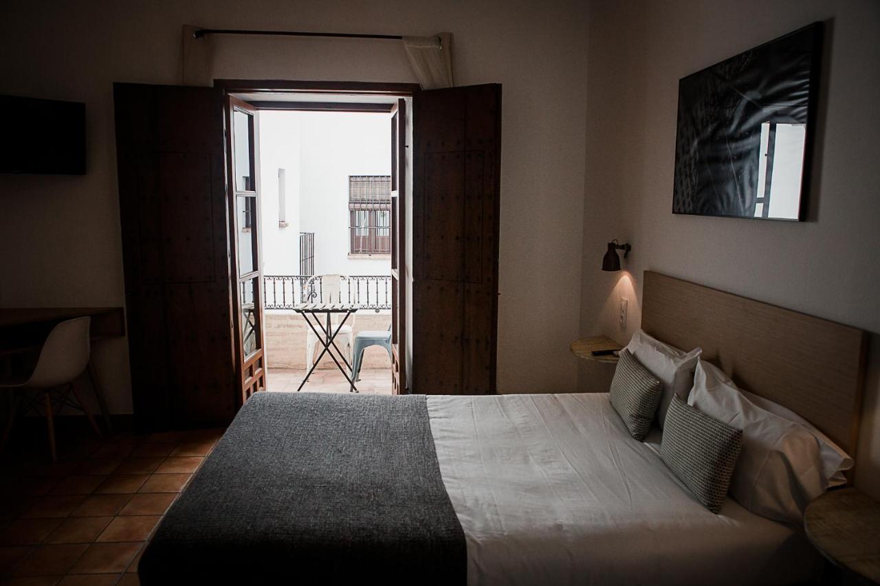 Frenteabastos Suites Cafe Hostal & Apartments カルモナ エクステリア 写真
